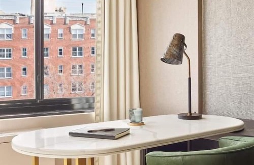Logan Circle House | Rooftop Lounge Onsite! Pets Allowed, Parking! Minutes to The National Mall!