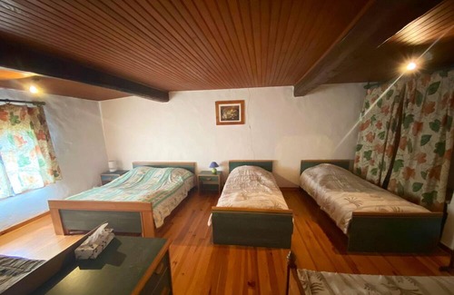 Camps-sur-l'Agly House | Homerez - Amazing house for 10 ppl. with terrace at Camps-sur-l'Agly