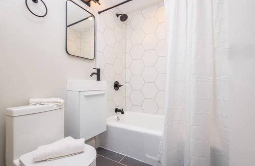 Prudential - St. Botolph Apartment | Spacious Studio Apt | South End