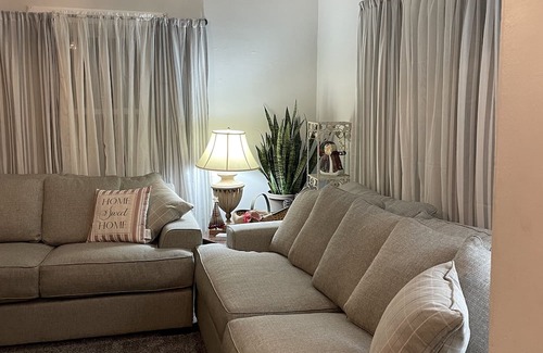 Nashville House | Little Grace is a comfy space to call home right outside of town.