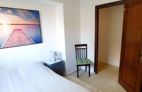 La Linea de la Concepcion Apartment | Homerez - Appartement 500 m away from the beach for 5 ppl. with sea view