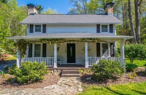 Hendersonville House | Crab Creek Retreat~$375 Free Activities Daily