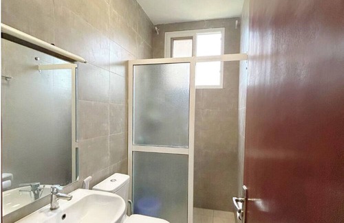 Mbweni Apartment | Modern & Comfortable 2Bed/2Bath w/Seaview: 10mins from Stone Town and Beaches
