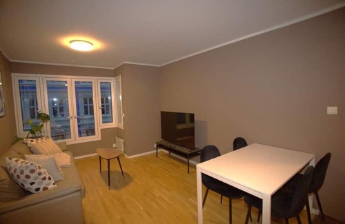 Oslo City Centre Apartment | Modern Grünerløkka gem