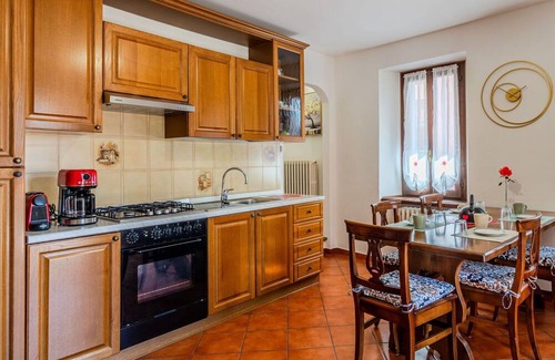 Carlazzo House | Beautiful private villa for 6 people with WIFI, patio and pets allowed