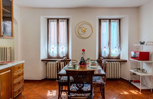 Carlazzo House | Beautiful private villa for 6 people with WIFI, patio and pets allowed