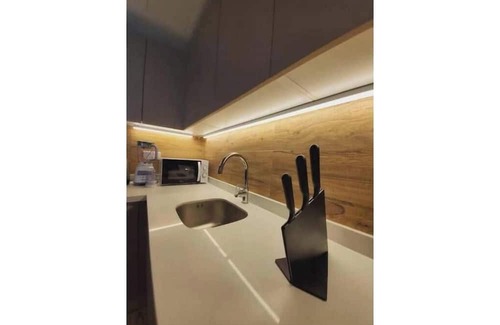 Hidd Apartment | A Luxurious Sea View 1 Bedroom Apartment unit 2