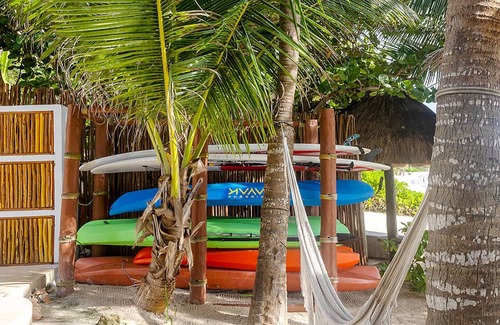 Soliman Bay Villa | Moonstar: 5BR Beachfront Villa with swimming pool and AC throughout near Tulum