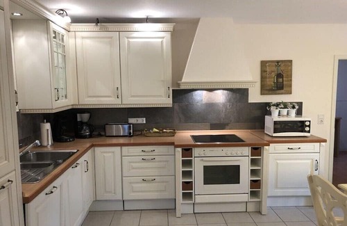 Brookmerland House | Holiday home with 3 bedrooms