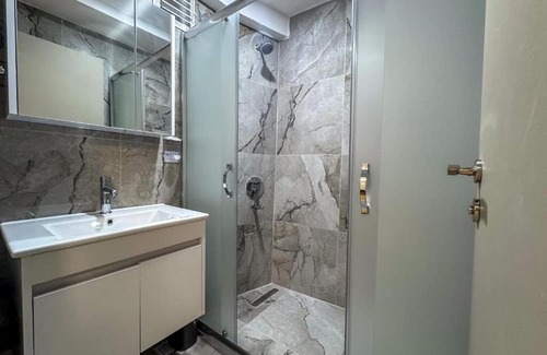 Sakarya Province Apartment | Istanbul Eyüpsultan Women Only Hostel : Quadruple Room