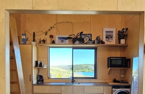 Ohau House | The Rusty Shed-Lake Ohau. Stones throw away from the lakes , the Ohau Ski Feild.