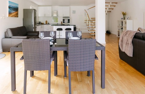 Civljane House | Cozy home in Cetina with private swimming pool, can be inside or outside