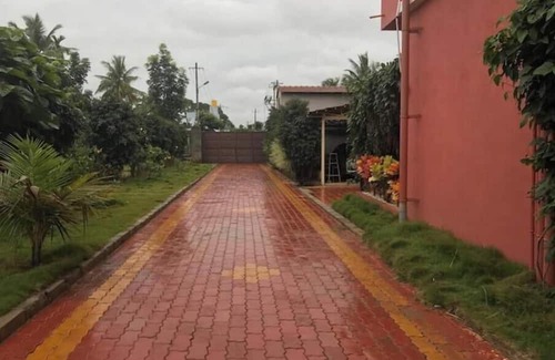Chikkaballapur Apartment | Cozy 1-bedroom apartment in awesome Nandi Hills with AC