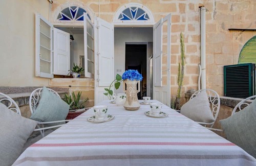 Il-Balluta House | Ta’ Josette/Townhouse/Steps To The Sea/BBQ