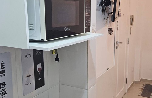 Catete Apartment | Beautiful Studio with Sugarloaf Mountain View. Easy access to tourist attractions, subway and SDU.