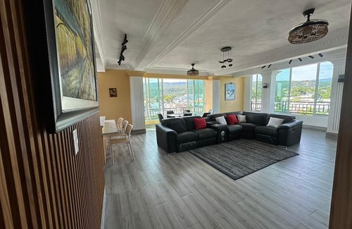 Barahona Apartment | 3-bedroom apartment in awesome Barahona with AC