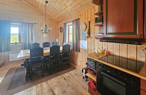 Hjartdal Municipality House | 4 bedroom stunning home in Tuddal