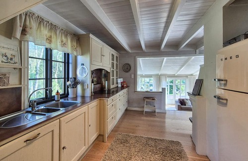 Vikebygd House | Stunning home in Vikebygd with house a mountain view