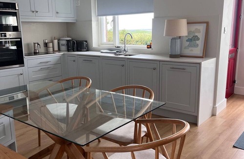 Mulranny House | Idyllic Coastal Holiday Home with modern comforts in Mulranny