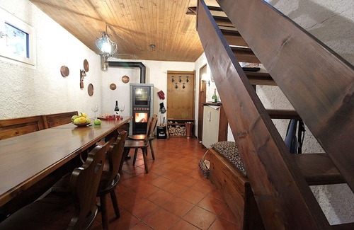 Nevegal House | Vacation Home in Nevegal with 2 bedrooms sleeps 6