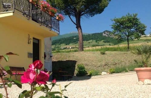 Villa Celiera Apartment | Luxurious vacation apartment with pool in the Gran Sasso National Park