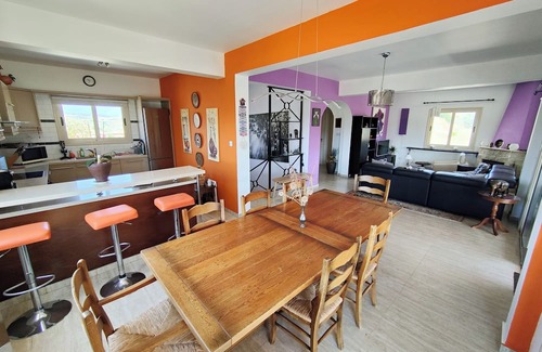 Pano Arodhes Villa | Family-sized charming villa with Large pool, BBQ area and table tennis