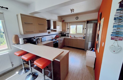 Pano Arodhes Villa | Family-sized charming villa with Large pool, BBQ area and table tennis