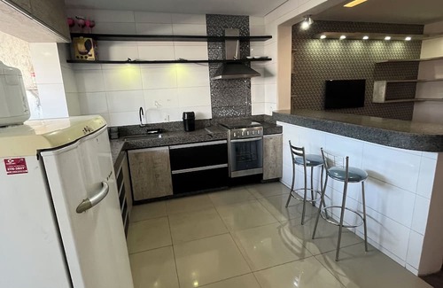 Novo Eldorado Apartment | Spacious apartment, 3 bedrooms, air conditioning. 6 km from MRV Arena, 4 km from Eldorado Metro Station.