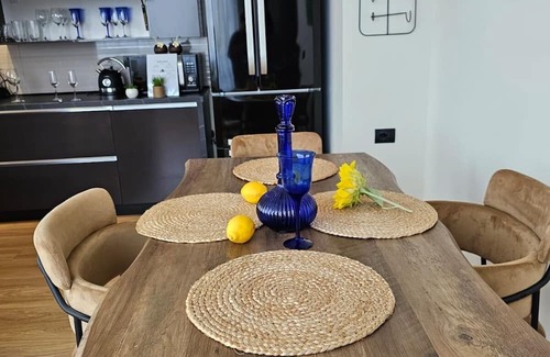 Farke Apartment | Parkside - AirAlbania View