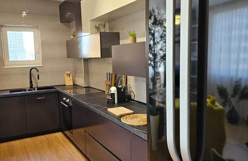 Farke Apartment | Parkside - AirAlbania View
