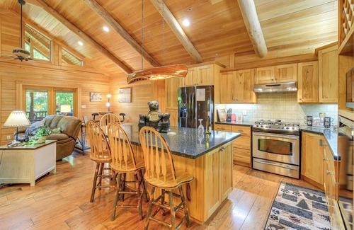 North Fork Township Cabin | Hot Tub & Views: 'Nature's Hideaway' in Zionville