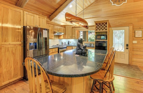 North Fork Township Cabin | Hot Tub & Views: 'Nature's Hideaway' in Zionville