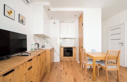 Ursynow Apartment | Metro Natolin 10th Floor Apartment