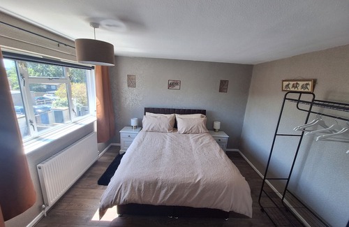 Fieldway House | Free ParkingnEasy access Kent and London