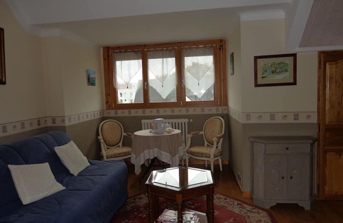 Sene Bed & Breakfast | Bed and Breakfast 'Belle-île' with Private Garden, Wi-Fi and Air Conditioning