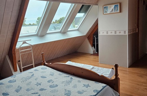 Sene Bed & Breakfast | Bed and Breakfast 'Belle-île' with Private Garden, Wi-Fi and Air Conditioning