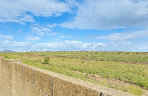 Granville House | 7 Mi to Watson Lake: Prescott Valley Home w/Patio