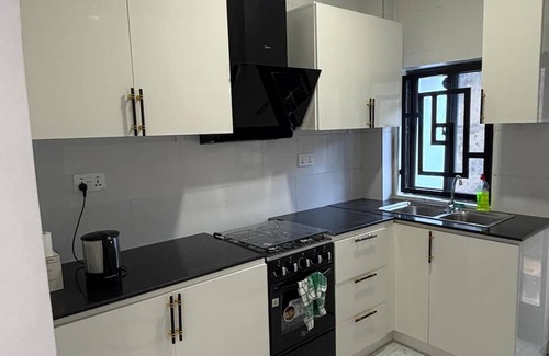 Serrekunda Apartment | Lovely 2-bedroom apartment in kotu near the fire service with AC