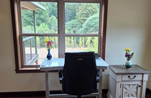 Navarro House | Wine Country Getaway with Redwood Forest View Pool- Navarro, CA