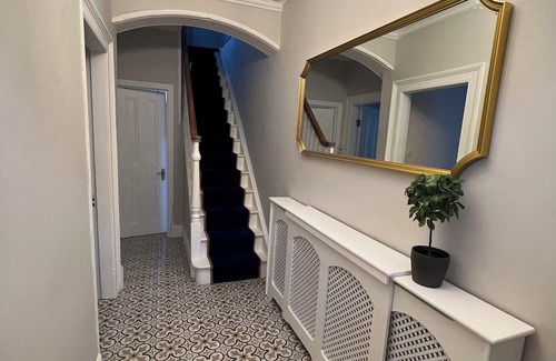 Dublin House | Gorgeous refurbished Victorian red brick property in heart of Dublin