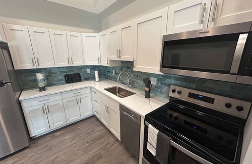 Evansville Apartment | Cozy studio in peaceful Evansville with AC, fitness room