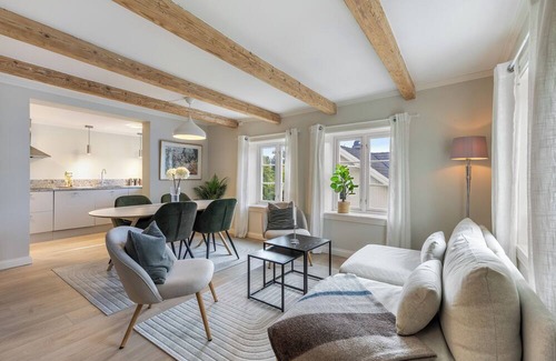 Arendal House | House with 4 Bedrooms – Near Arendal City with Private Parking for 1 car