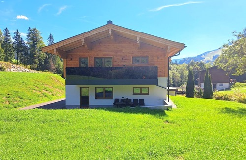 Leogang Apartment | Jagerstüberl-60qm EG mit gr Terrasse by Interhome
