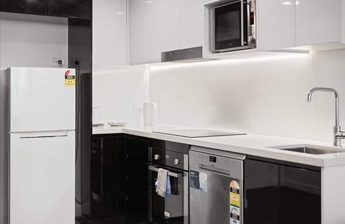 Toowong Apartment | 38 High St - Premium Executive in Heart of Toowong