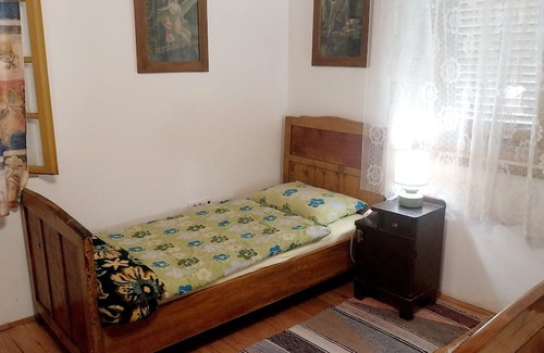 Staro Petrovo Selo Cottage | Fabulous 2-bedroom cottage in Staro Petrovo Selo