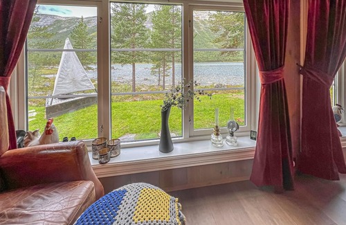 Skjaak House | 4 bedroom cozy home in Nordberg