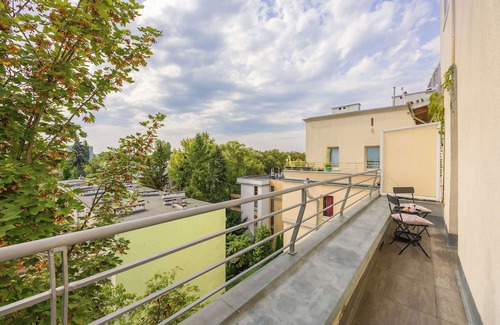 Saska Kepa Apartment | Waszyngtona 38/40 | Warszawa | Bright Studio with Balcony | AC | Close to PGE