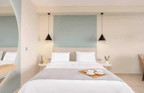 Ladadika Condo | Kiveli Sea View Suite 3