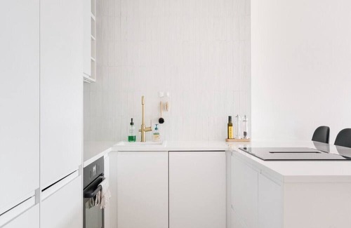 Kallio Apartment | Stylish 1BR Apt in the City Center & Near Metro Station
