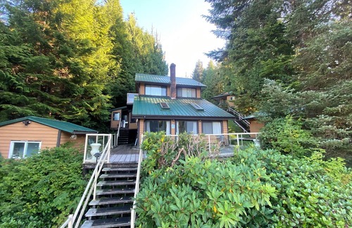 Bamfield House | Waterfront home located in peaceful Bamfield Inlet with private dock.